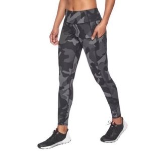Athleta Camo Contender 7/8‎ High Rise Tight. Size XS